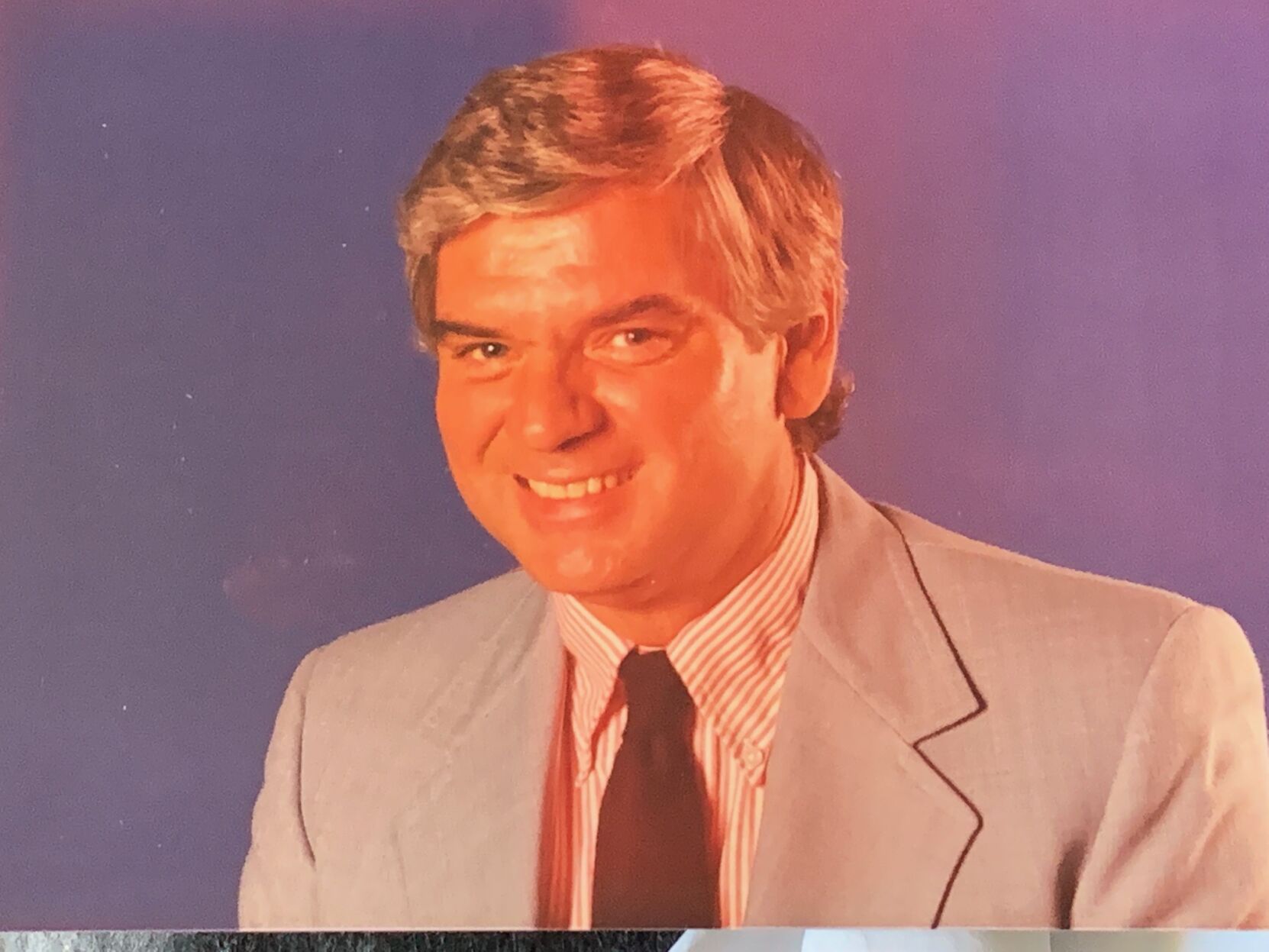 larry 2.jpg